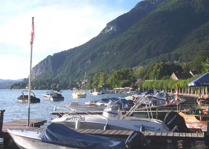 Camping Routes du Monde ATC Veyrier du Lac - Annecy