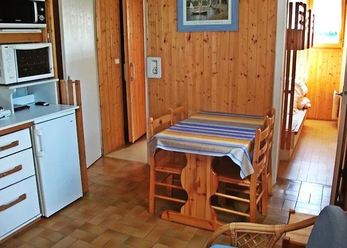 Camping Routes Du Monde Atc Veyrier Du Lac - Annecy